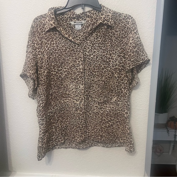 Nygard Collection Tops - Brown Leopard Print Women's Top sz 16